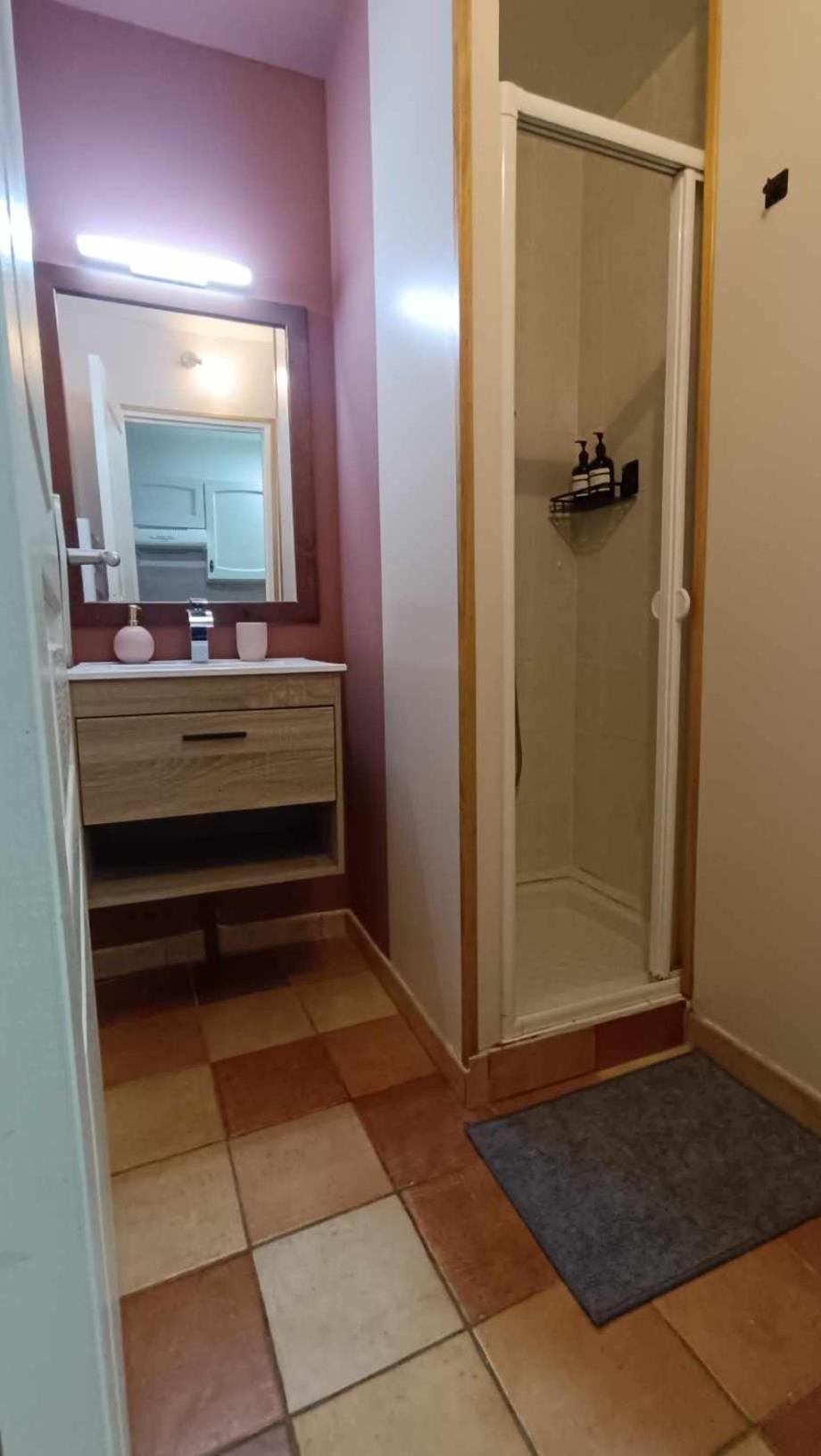 Terre De Bourgogne - Appartement Au Centre Ville D'阿瓦隆 外观 照片